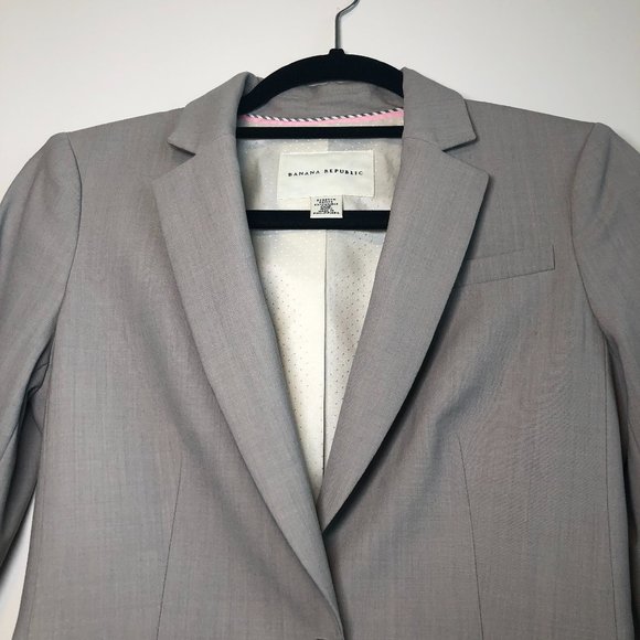 Banana Republic Lightweight Wool Blazer - Picture 3 of 6